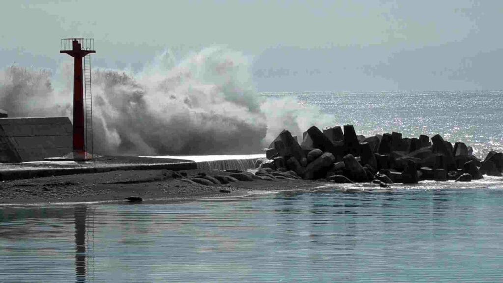 東北風漁港積砂1900