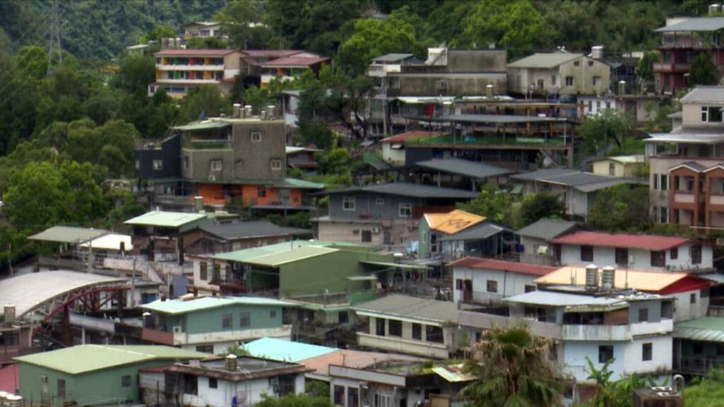 內政質詢土地專責1900