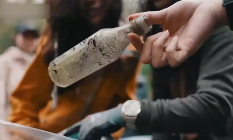 網紅霞喀羅古道淨山 誤丟文物酒瓶挨批