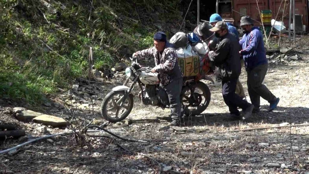 丹大林開放族人1900